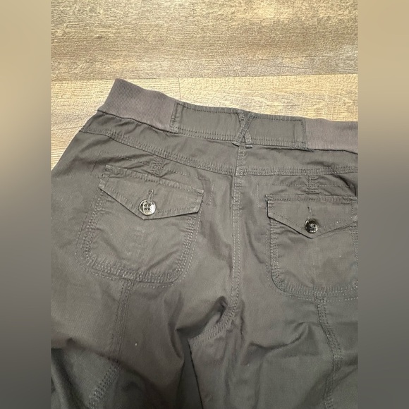 Chicos Black Shorts size 0 - Picture 5 of 9